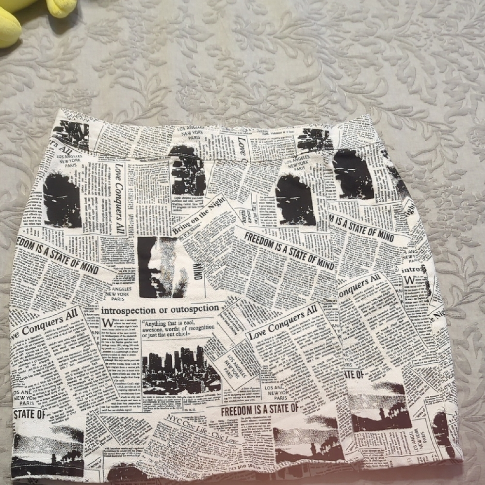 Windsor Black and White Mini Pencil Skirt